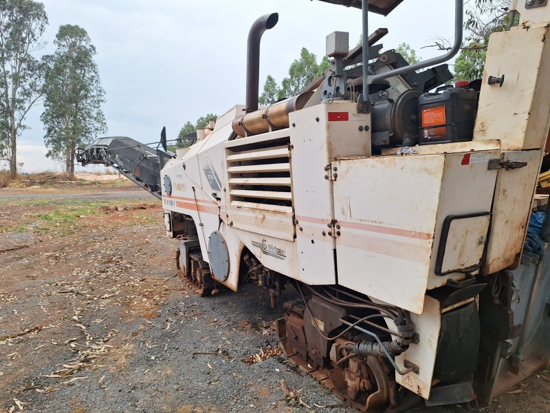 Fresadora de asfalto W1000F 2006 - turbina 2025 - Motor Deutz 6 cilindro BF 6 M 10013 CP - AG2